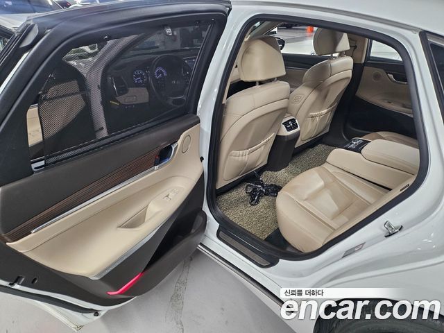 Hyundai Grandeur (IG) 3.0 Exclusive 2018 — фото 15