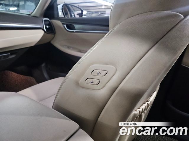 Hyundai Grandeur (IG) 3.0 Exclusive 2018 — фото 16