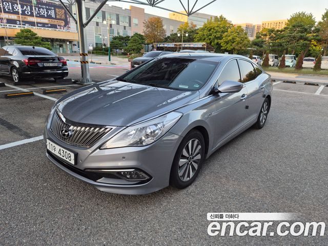 Hyundai Grandeur Hybrid (HG) Premium