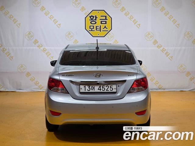 Hyundai Accent (New) 1.4 VVT Premier 2012 — фото 6