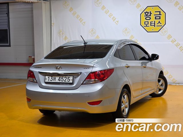 Hyundai Accent (New) 1.4 VVT Premier 2012 — фото 7