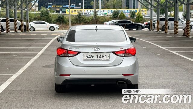 Hyundai Avante 1.6 GDi Premium Standard 2014 — фото 4