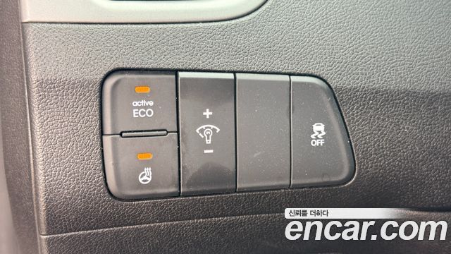 Hyundai Avante 1.6 GDi Premium Standard 2014 — фото 18