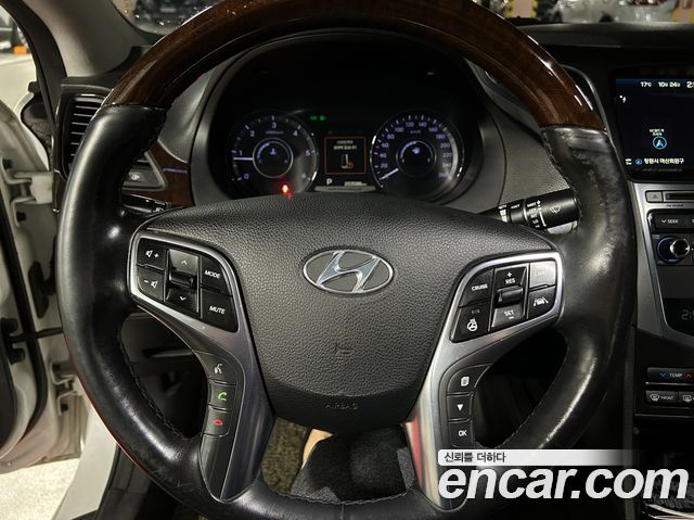Hyundai Grandeur (HG) HG220 Diesel Premium 2015 — фото 7