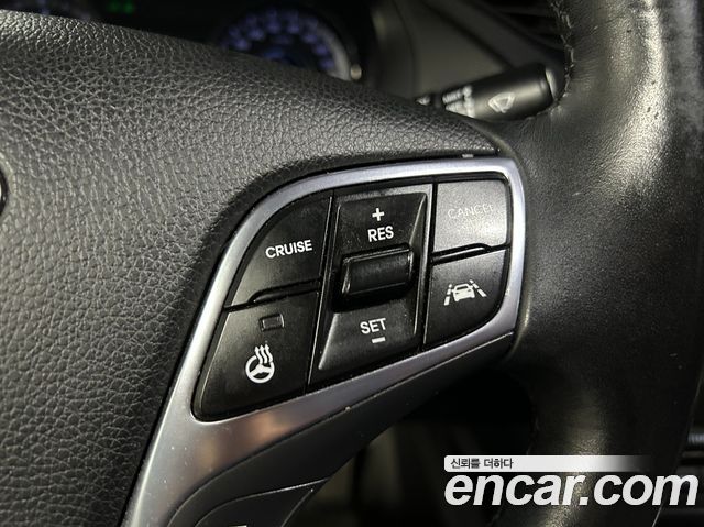 Hyundai Grandeur (HG) HG220 Diesel Premium 2015 — фото 8