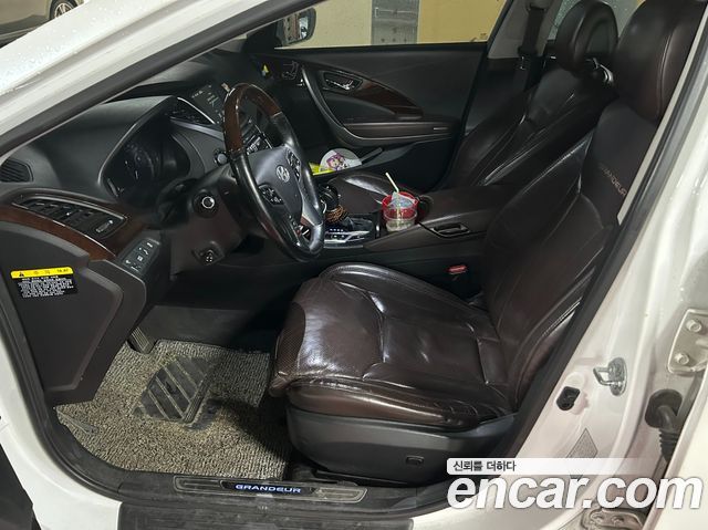 Hyundai Grandeur (HG) HG220 Diesel Premium 2015 — фото 19