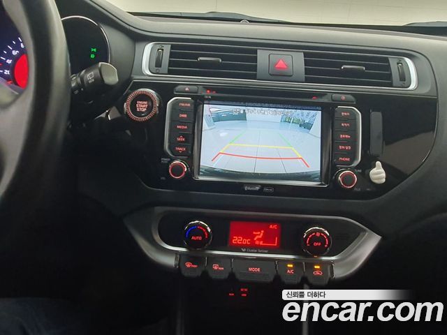 Kia Pride 5DR 1.6 GDI Prestige 2016 — фото 7
