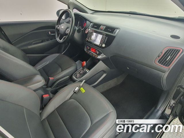 Kia Pride 5DR 1.6 GDI Prestige 2016 — фото 17