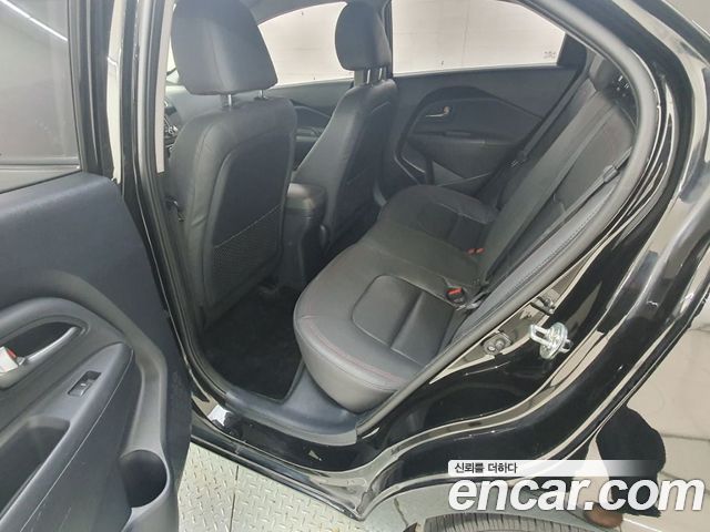 Kia Pride 5DR 1.6 GDI Prestige 2016 — фото 20