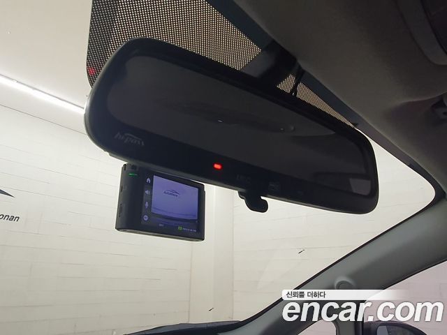 Kia Pride 5DR 1.6 GDI Prestige 2016 — фото 21
