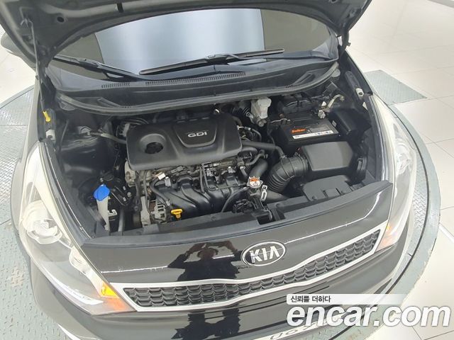 Kia Pride 5DR 1.6 GDI Prestige 2016 — фото 22