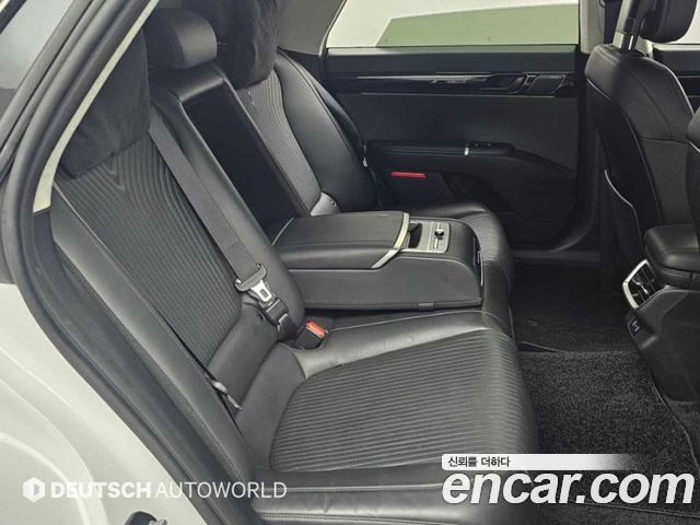 Hyundai Grandeur (GN7) 2,5 Gasoline 2WD Calligraphy 2023 — фото 21