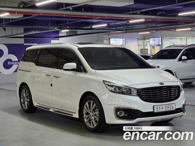 Kia Carnival 9-seater Luxury 2016 — фото 2