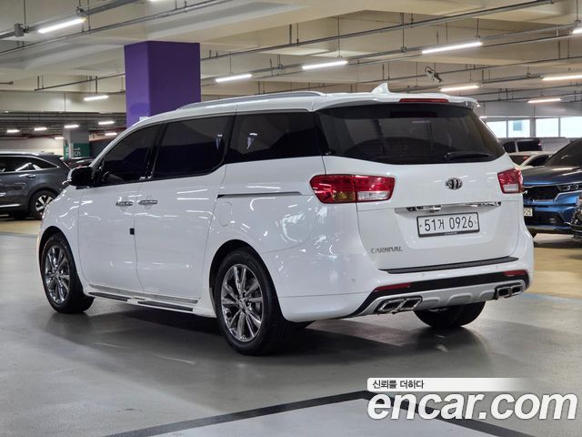 Kia Carnival 9-seater Luxury 2016 — фото 5