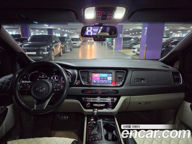 Kia Carnival 9-seater Luxury 2016 — фото 7