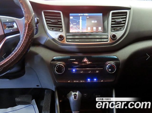 Hyundai Tucson Diesel 1.7 2WD Style 2016 — фото 15
