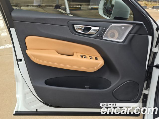 Volvo XC60 (II) D5 Inscription 2019 — фото 9