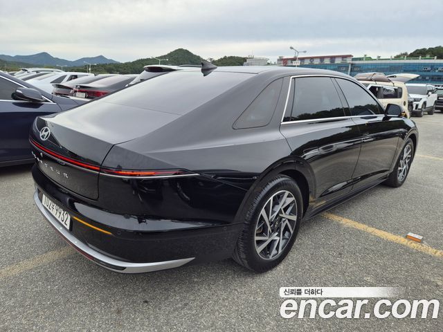 Hyundai Grandeur (GN7) 2,5 Gasoline 2WD Exclusive 2023 — фото 4