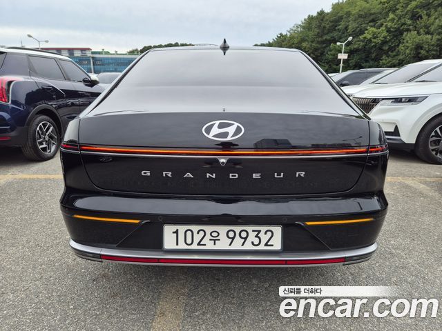 Hyundai Grandeur (GN7) 2,5 Gasoline 2WD Exclusive 2023 — фото 5