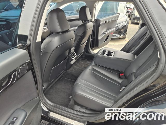 Hyundai Grandeur (GN7) 2,5 Gasoline 2WD Exclusive 2023 — фото 11
