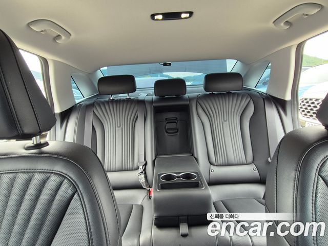 Hyundai Grandeur (GN7) 2,5 Gasoline 2WD Exclusive 2023 — фото 15