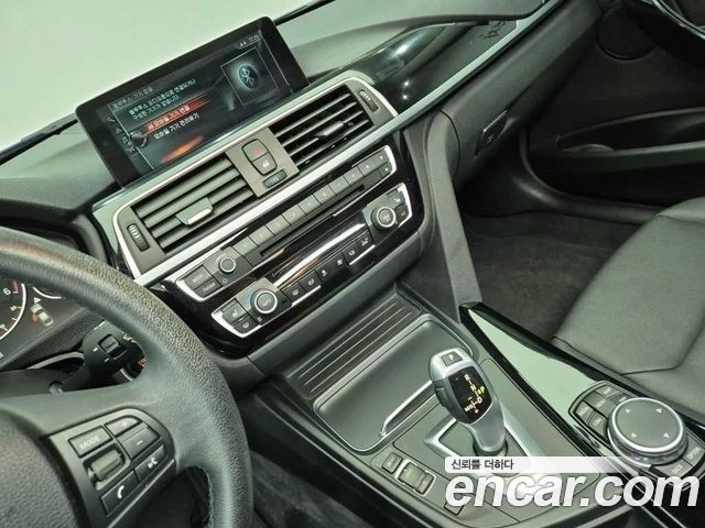 BMW 3 Series (F30) 320d 2017 — фото 10