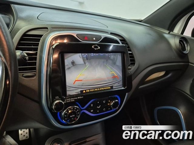 Renault Korea QM3 RE Signature 2017 — фото 17