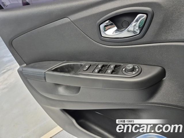 Renault Korea QM3 RE Signature 2017 — фото 21