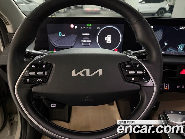 Kia EV6 Long Range Air 2023 — фото 7