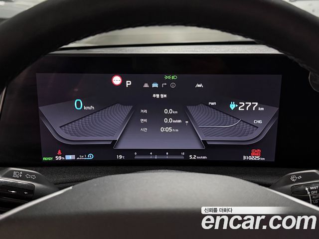 Kia EV6 Long Range Air 2023 — фото 8