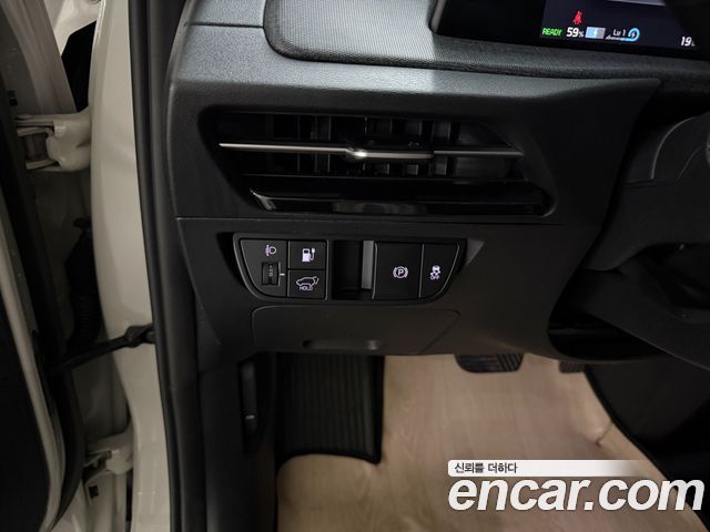 Kia EV6 Long Range Air 2023 — фото 16