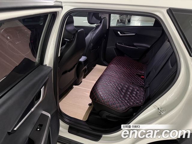 Kia EV6 Long Range Air 2023 — фото 20