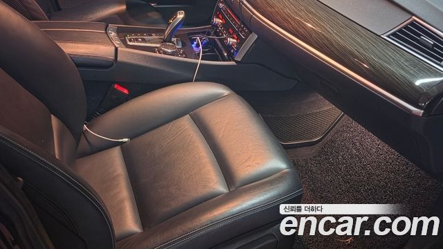 BMW 5 Series GT (F07) GT 30d xDrive 2016 — фото 8