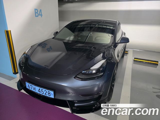 Tesla Model 3 Performance AWD