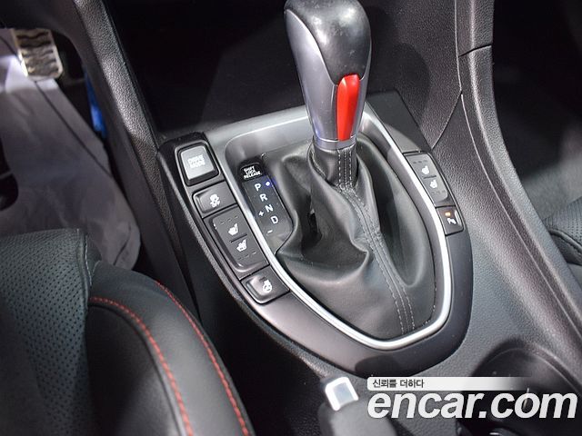 Hyundai Veloster (JS) 1.6 Turbo Sport Core 2018 — фото 17
