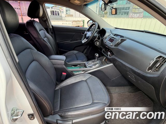 Kia Sportage R Diesel 2WD TLX Deluxe 2012 — фото 15