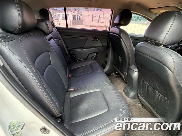 Kia Sportage R Diesel 2WD TLX Deluxe 2012 — фото 16