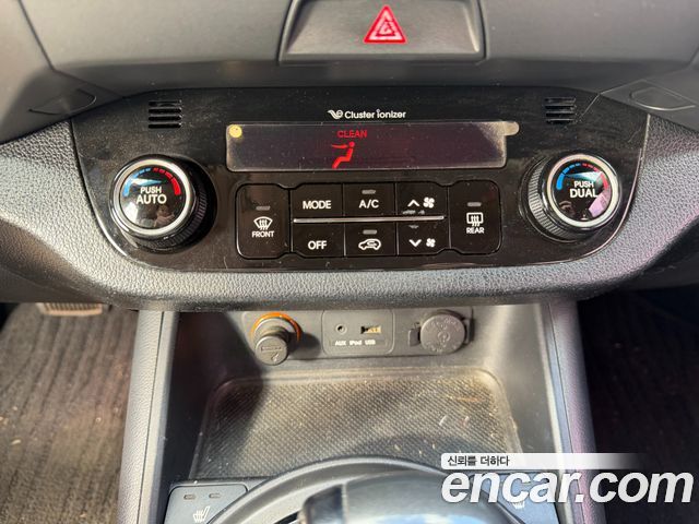 Kia Sportage R Diesel 2WD TLX Deluxe 2012 — фото 19