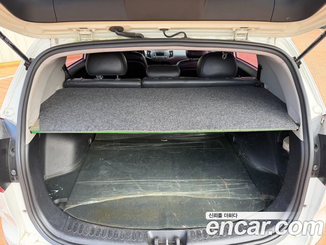 Kia Sportage R Diesel 2WD TLX Deluxe 2012 — фото 24