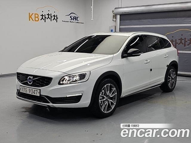 Volvo V60 Cross Country D4