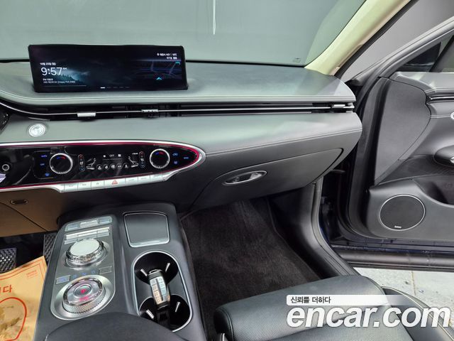 Genesis Electrified (GV70) e-AWD 2022 — фото 15