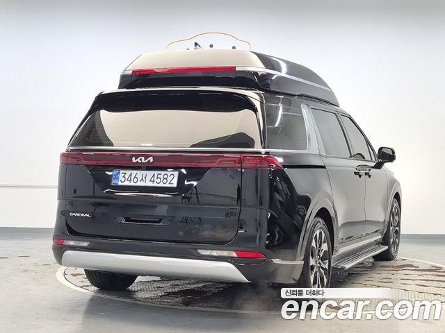 Kia Carnival (IV) Gasoline 4-Seater Hi-Limousine Signature 2023 — фото 3
