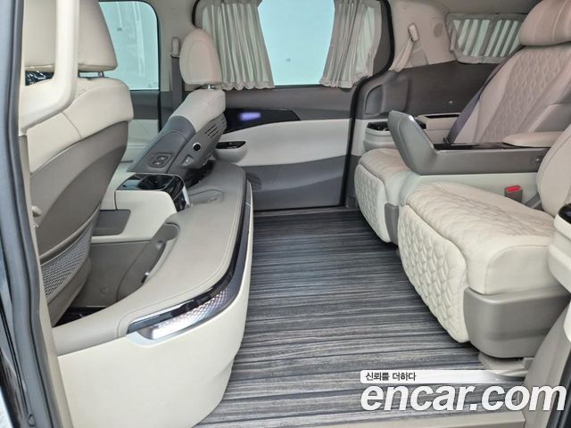 Kia Carnival (IV) Gasoline 4-Seater Hi-Limousine Signature 2023 — фото 16