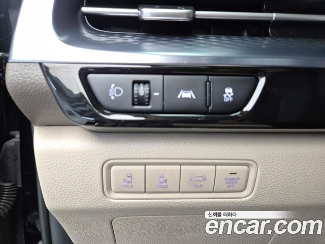 Kia Carnival (IV) Gasoline 4-Seater Hi-Limousine Signature 2023 — фото 21