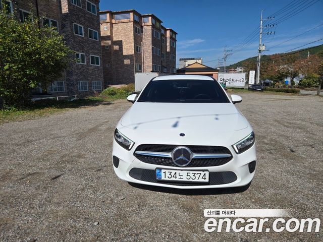 Mercedes-Benz A-Class (W177) A220 Sedan 2021 — фото 3
