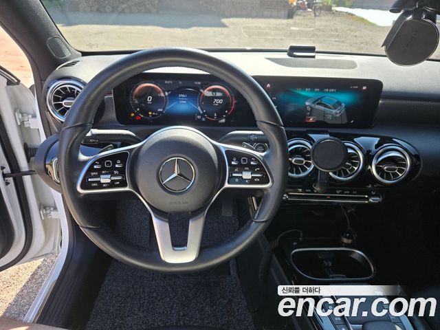 Mercedes-Benz A-Class (W177) A220 Sedan 2021 — фото 8