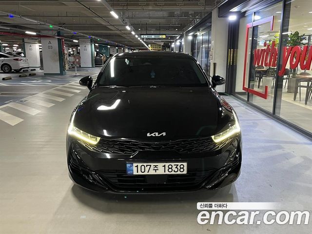 Kia K5 (III) 2.0 Noblesse 2023 — фото 2