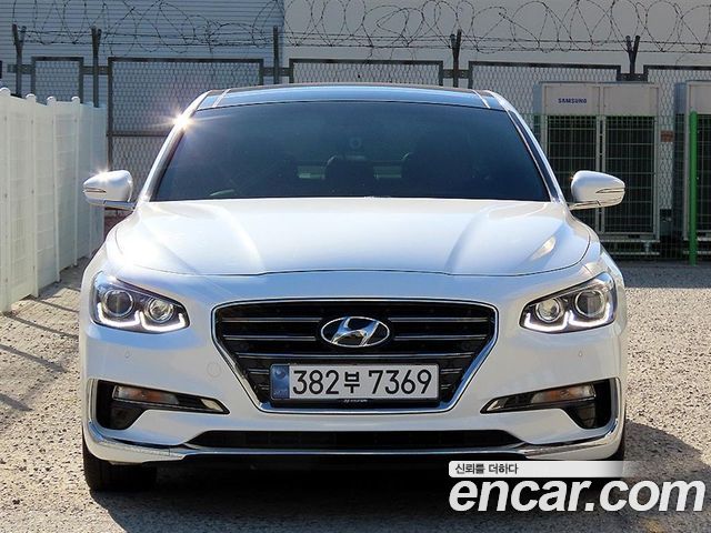 Hyundai Grandeur (IG) 3.0 LPi Modern (Rental Car)