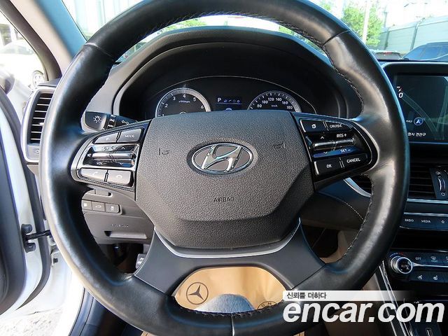 Hyundai Grandeur (IG) 3.0 LPi Modern (Rental Car) 2019 — фото 8