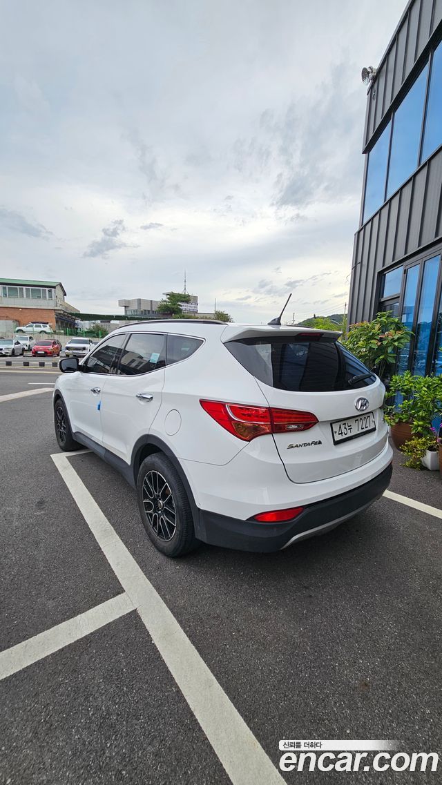 Hyundai Santa Fe (DM) Diesel(e-VGT) 2.0 4WD Premium 2013 — фото 2